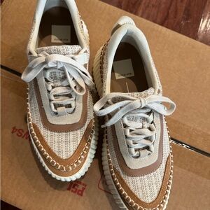 Dolce Vita Sneakers